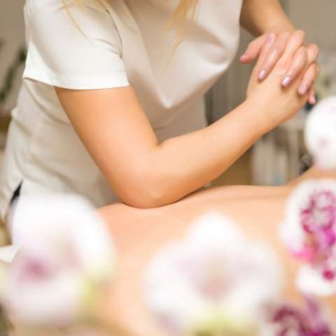 Bali Massage Home Service-lomi-lomi-massage